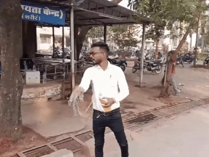 Rewa incident, ward boy protest