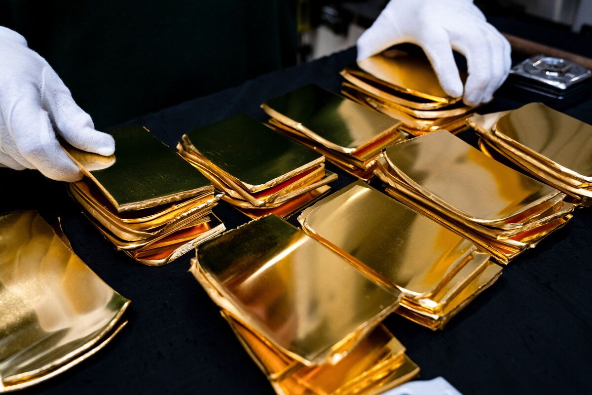 Gold May See Long-Term Rebound Despite War Setbacks, Banks Say
