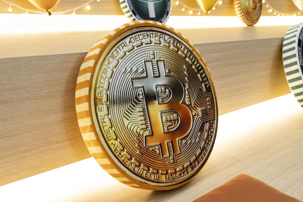 Wall Street Still Loves Bitcoin Even if Fever Is Cooling