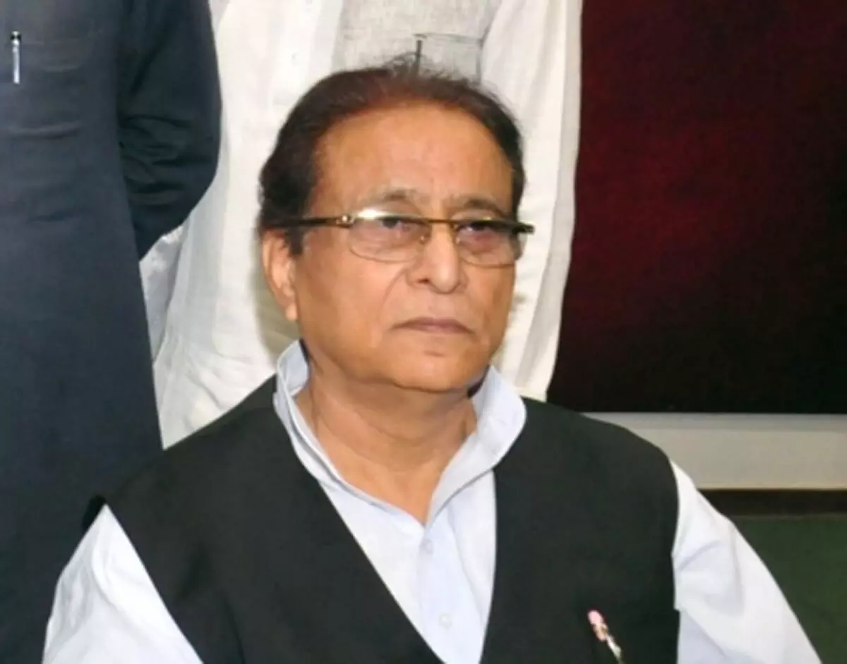 आजम खान को तंखाइया मामले में झटका, विवादित बयान मामले में कोर्ट ने माना दोषी