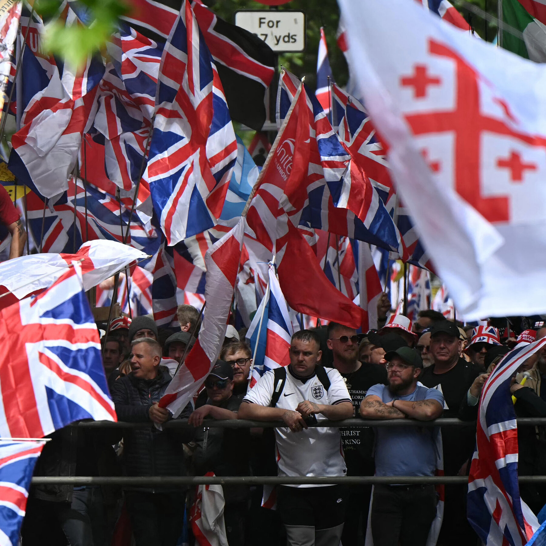 Rival Protests Take Place in London, With a Major Security Effort