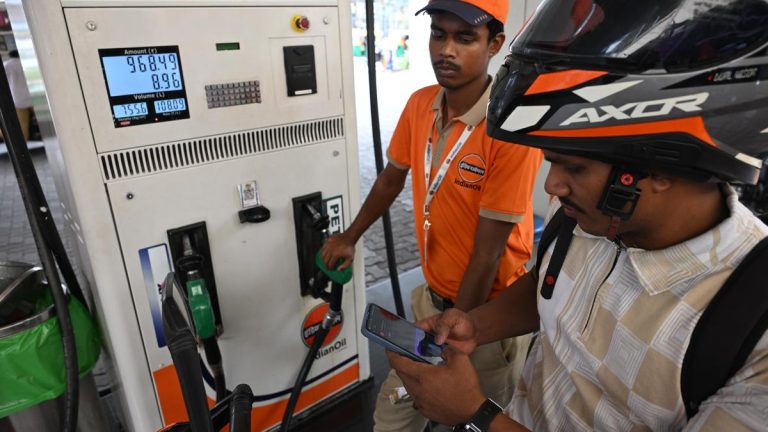 Petrol price crosses ₹110 mark in Bengaluru, fourth hike in 10 days