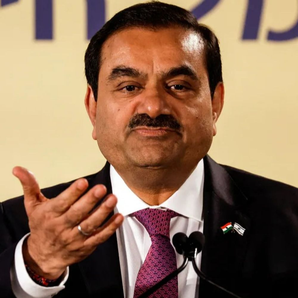 ब्लूमबर्ग बिलियनेयर लिस्ट- अडाणी एशिया के सबसे अमीर व्यक्ति बने:नेटवर्थ 8.59 लाख करोड़; मुकेश अंबानी ₹8.42 लाख करोड़ नेटवर्थ के साथ दूसरे नंबर पर