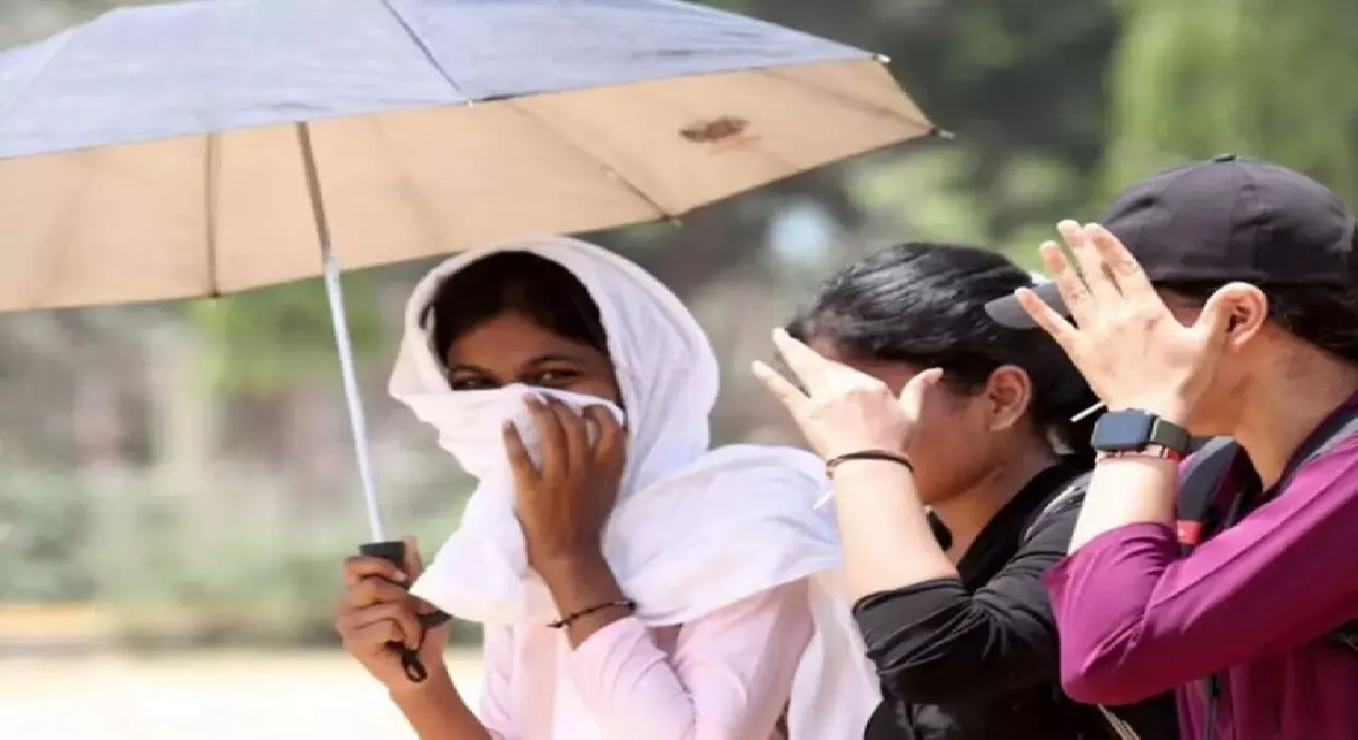 UP Weather Update: उत्तर प्रदेश में 30 जून से बदलेगा मौसम, 50 से ज्यादा जिलों में भारी बारिश के आसार