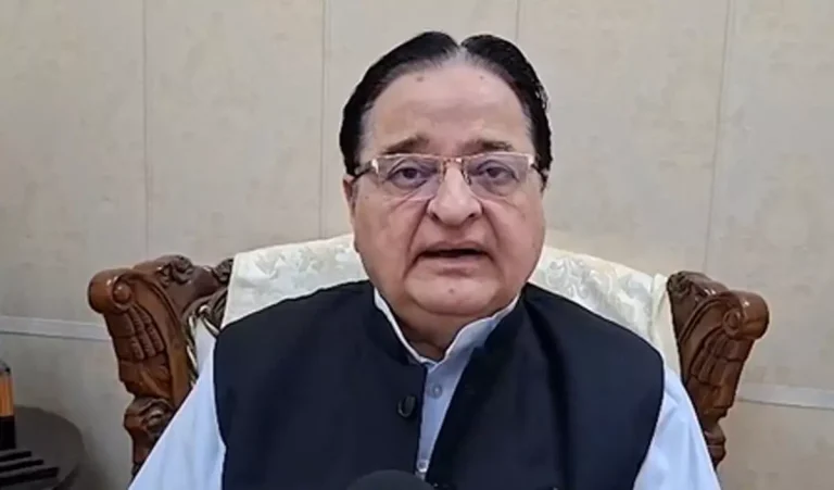 विकास के मुद्दों से हटकर हिंदू-मुस्लिम पर हो रही राजनीति: एसटी हसन