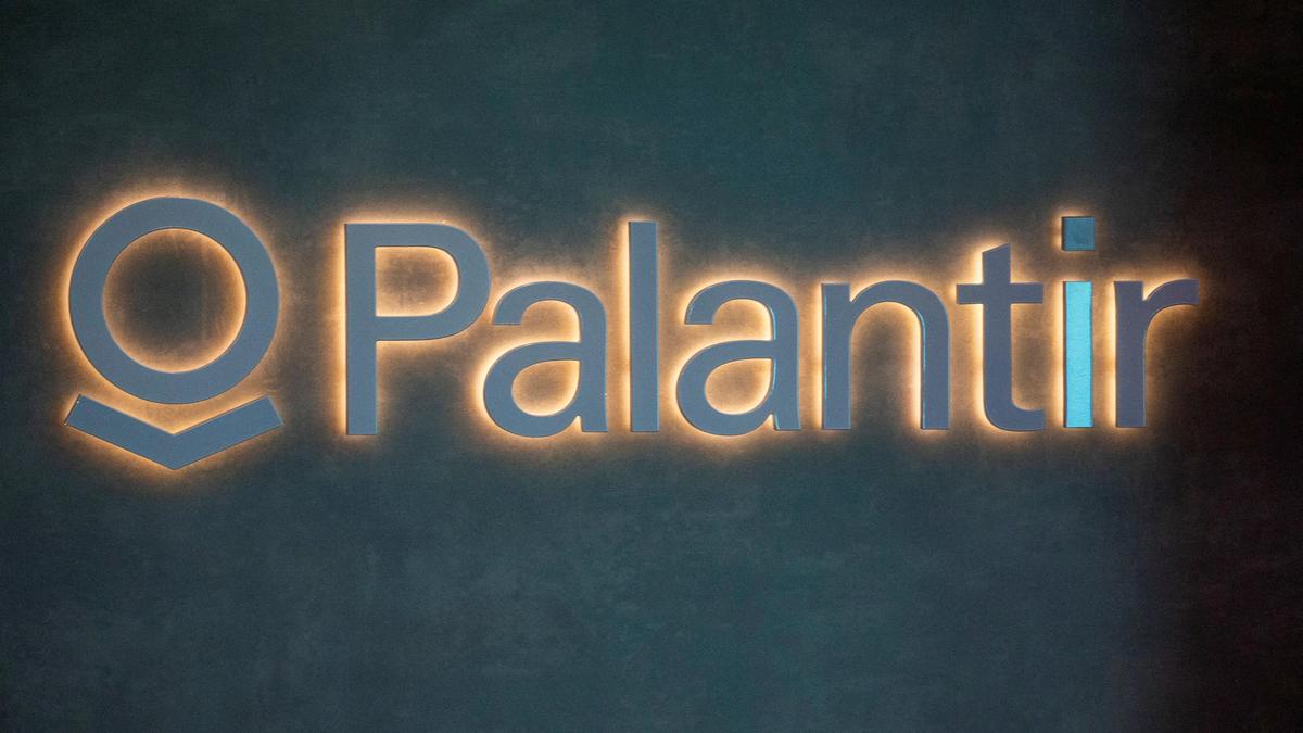 Palantir lifts annual revenue forecast on robust U.S. government demand