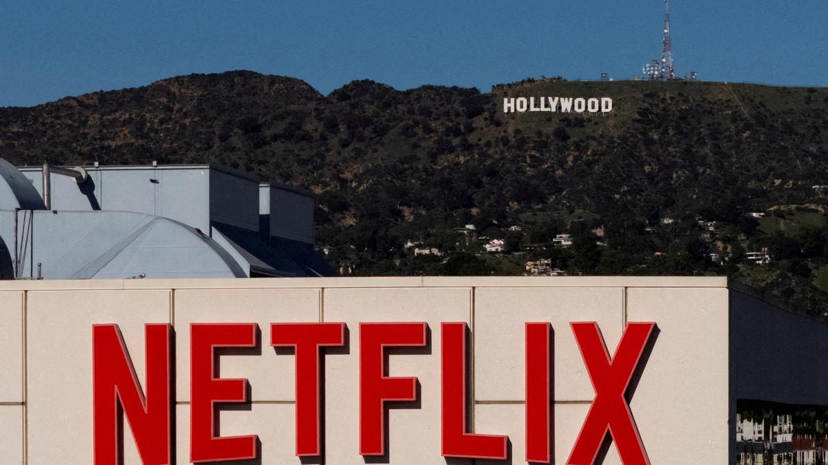 Netflix strikes deals in short-form video push