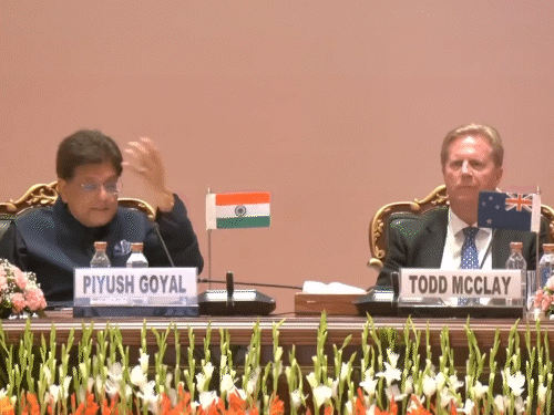 भारत-न्यूजीलैंड के बीच फ्री ट्रेड एग्रीमेंट साइन हुआ:देश में अब न्यूजीलैंड की वाइन-कीवीफ्रूट जैसे सामान सस्ते होंगे; 5000 भारतीयों को वर्किंग वीजा मिलेगा