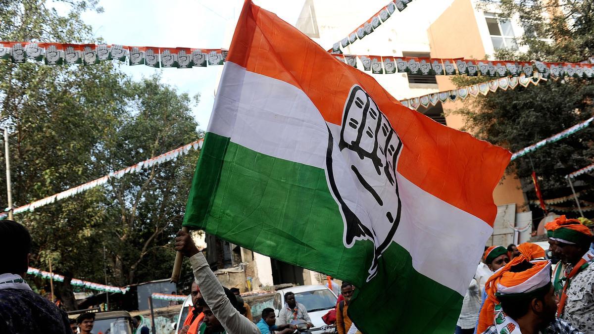 Congress Legislature Party authorises High Command to pick next Kerala CM; AICC observers meet MLAs